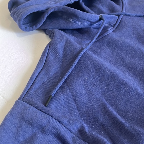 REEBOK || Blue Hoodie - Picture 5 of 8